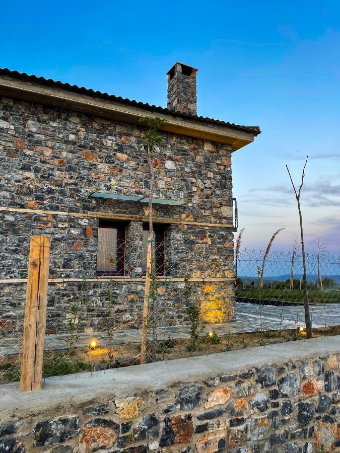 Modern Stone Villas With Swimming Pool อลิเวรี ภายนอก รูปภาพ